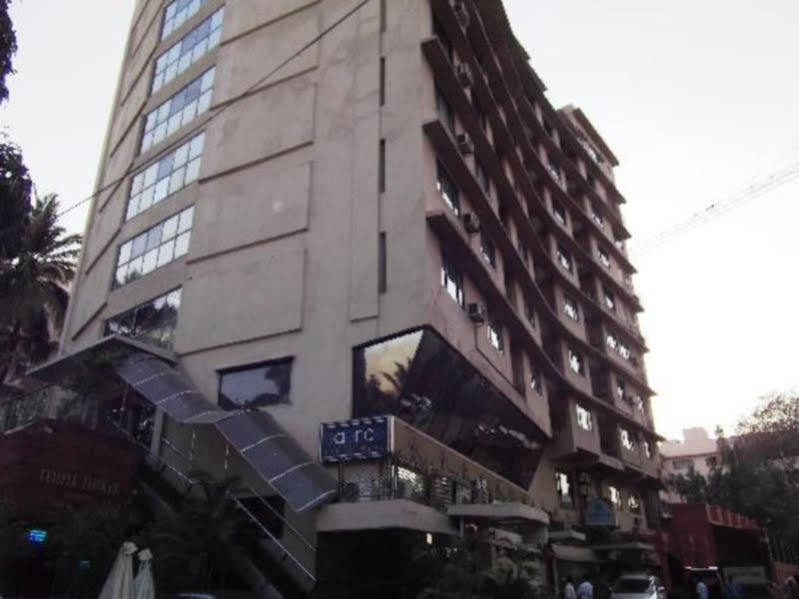 Kings International Juhu Hotel Мумбай Екстериор снимка